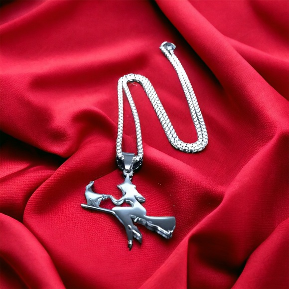 Witch Broom‎ Cat Pendant Necklace Women Witchcraft Silvery Color Hollow Out - Picture 5 of 11